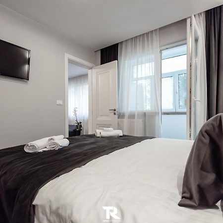 Appartement Terra à Suceava Extérieur photo