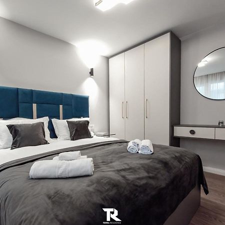 Appartement Terra à Suceava Extérieur photo