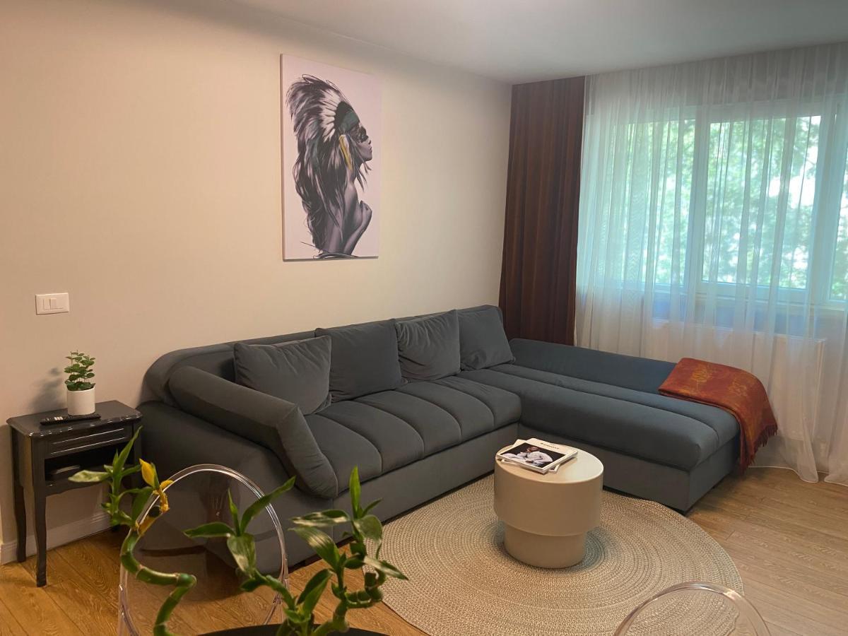 Appartement Terra à Suceava Extérieur photo