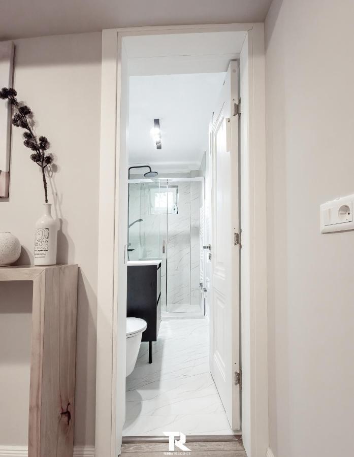 Appartement Terra à Suceava Extérieur photo