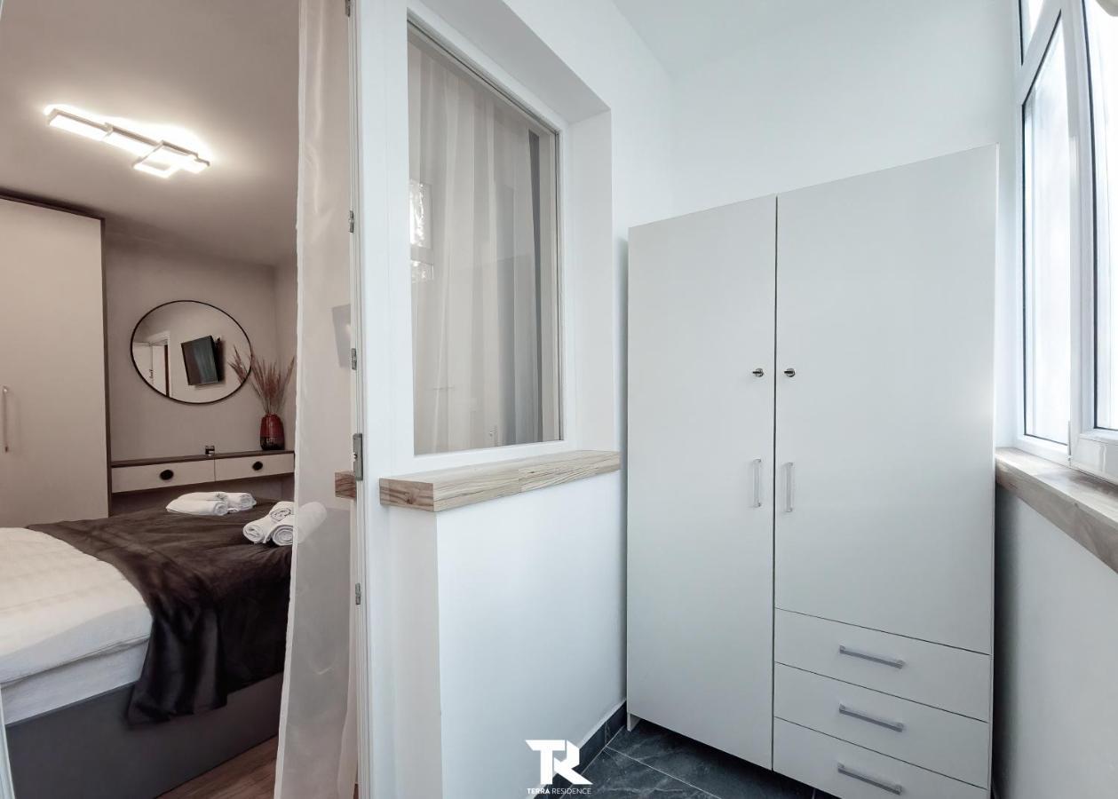 Appartement Terra à Suceava Extérieur photo